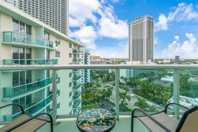 Building Photo - 3901 S Ocean Dr