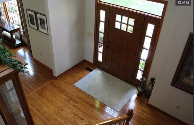 Foto del edificio - 6341 Columbia Cir