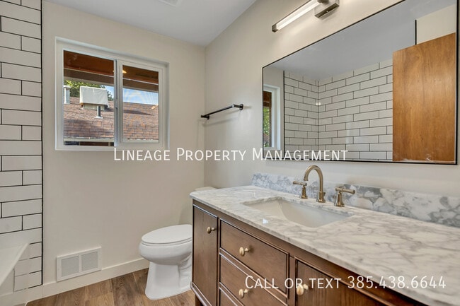 Building Photo - 4081 Liberty Ave