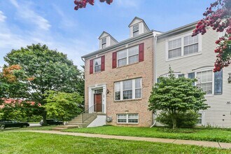 Building Photo - 20 Castle Garden Ct