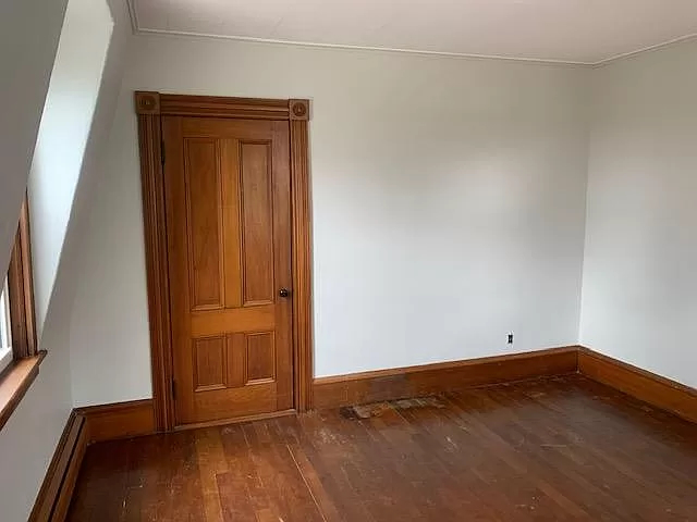 Building Photo - 472 Marlboro St