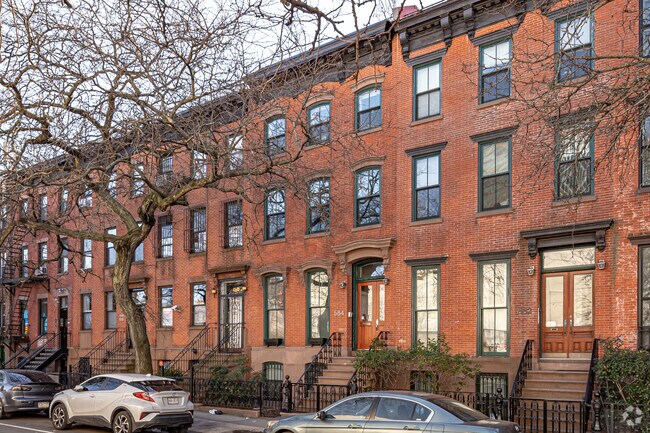 Foto del edificio - 584 Pacific St