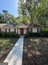 Building Photo - 73 Talbot Ct