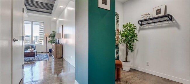 Foto del edificio - 301 N Akard St