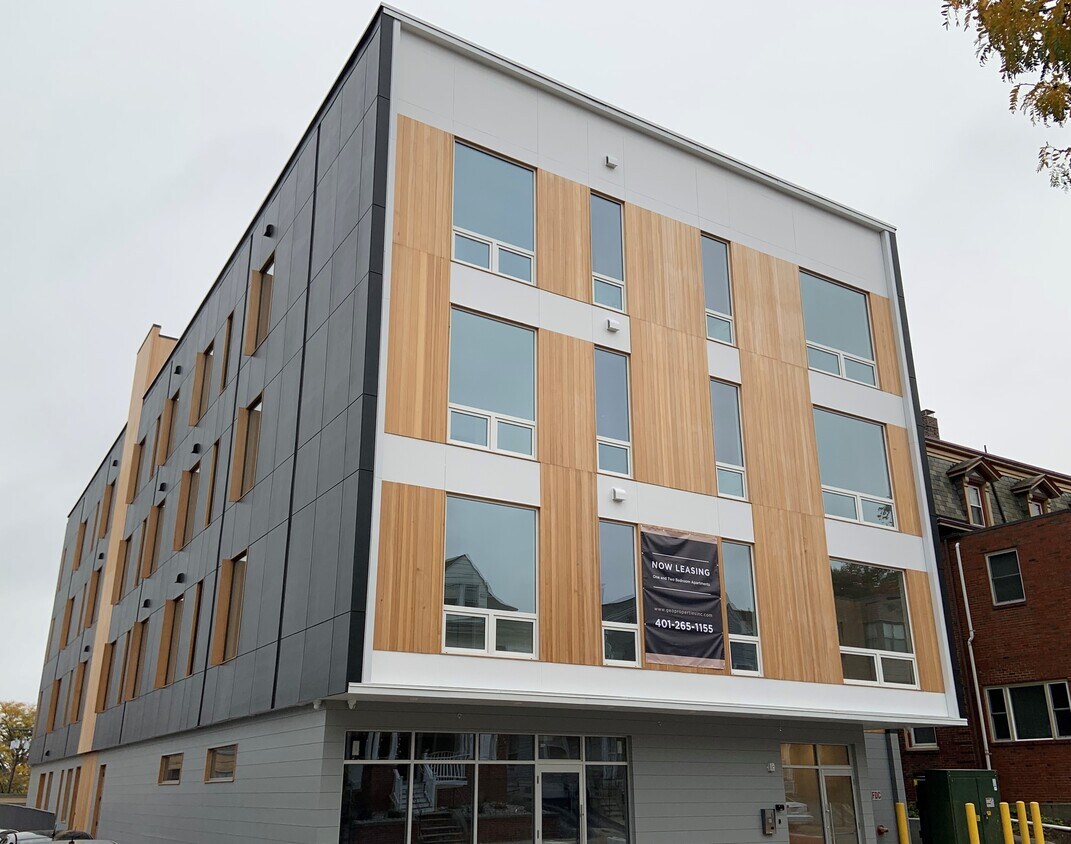 Foto principal - 225 Waterman St
