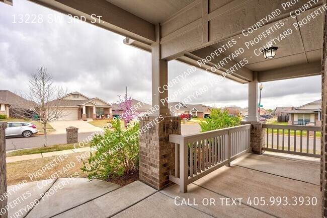 Foto del edificio - 13228 SW 3rd St