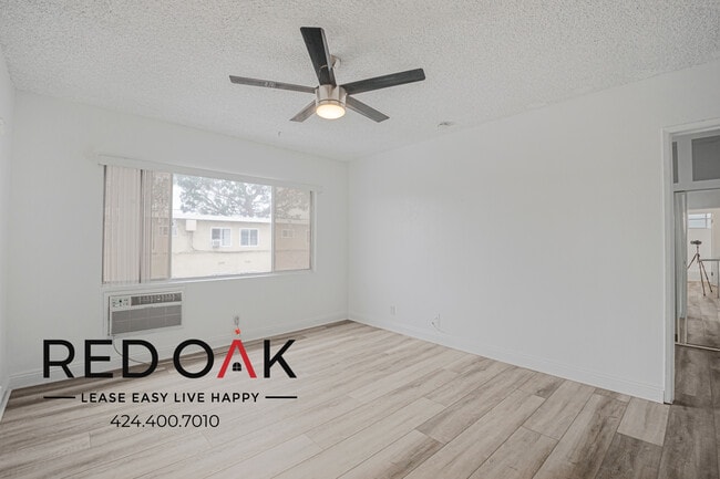 Foto del edificio - 10239 Western Ave