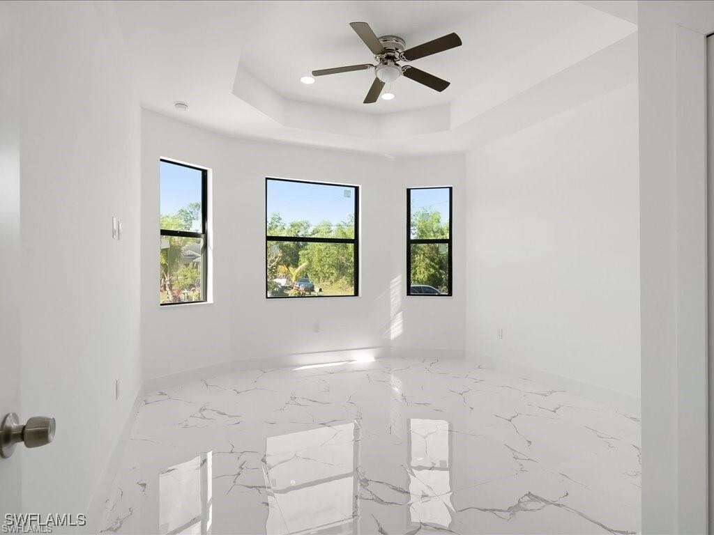 Foto principal - 5208 28th St SW