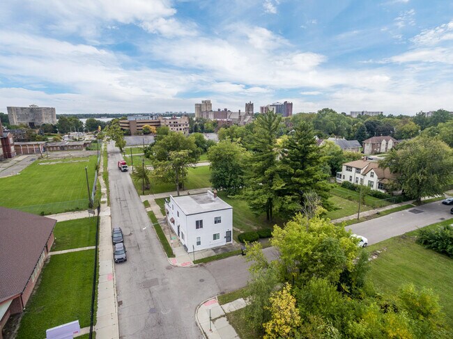 Building Photo - 8766 Agnes Street