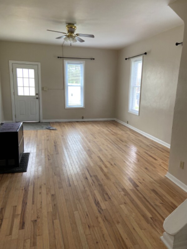 Building Photo - 703 E Water St