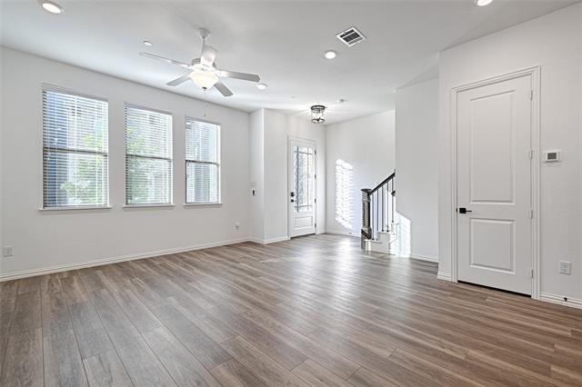 Foto del edificio - 4437 Ward St