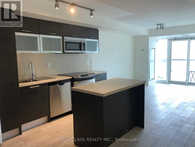 Photo du bâtiment - 386-2386 Yonge St