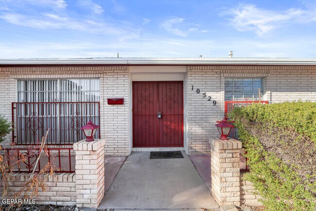 Building Photo - 10529 Texwood Ave