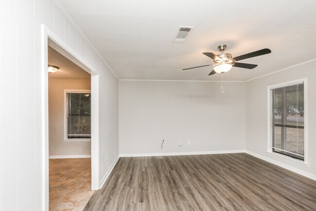 Foto del edificio - Comfortable 3 bedroom Home in Pearl, MS