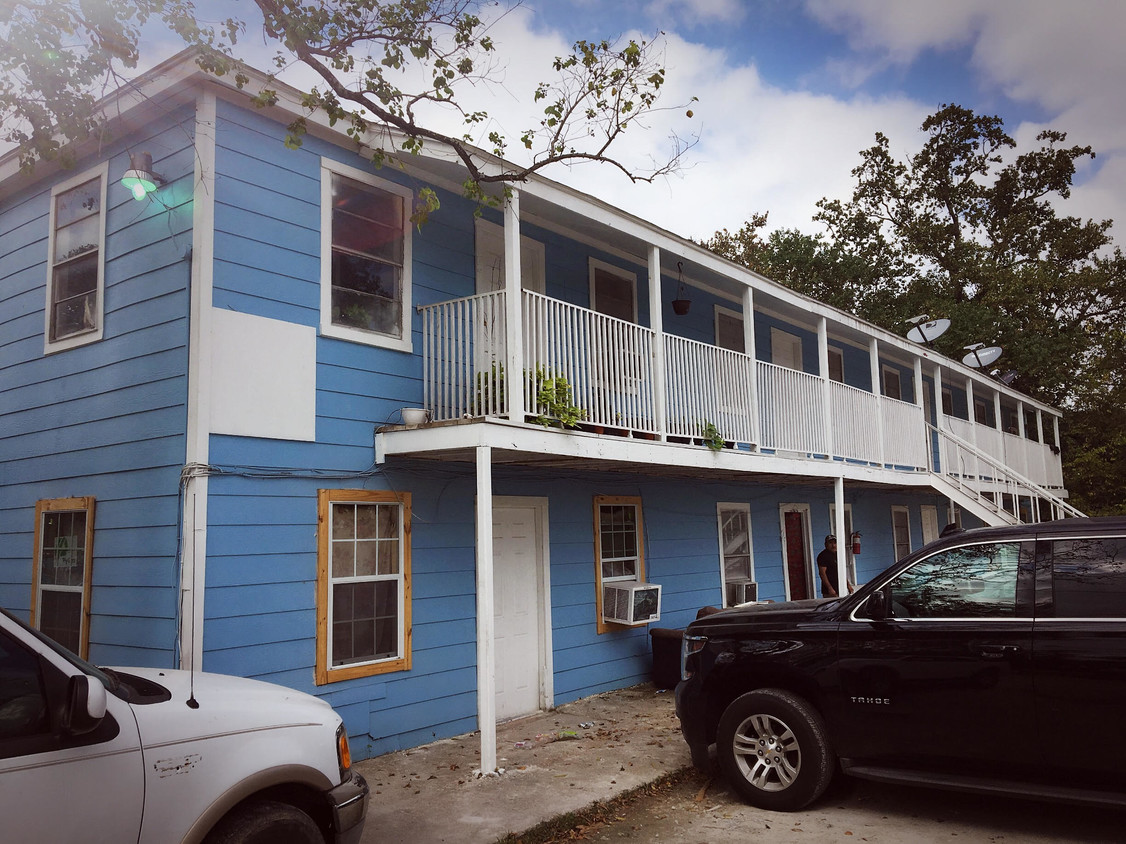 Primary Photo - 14533 Texarkana St
