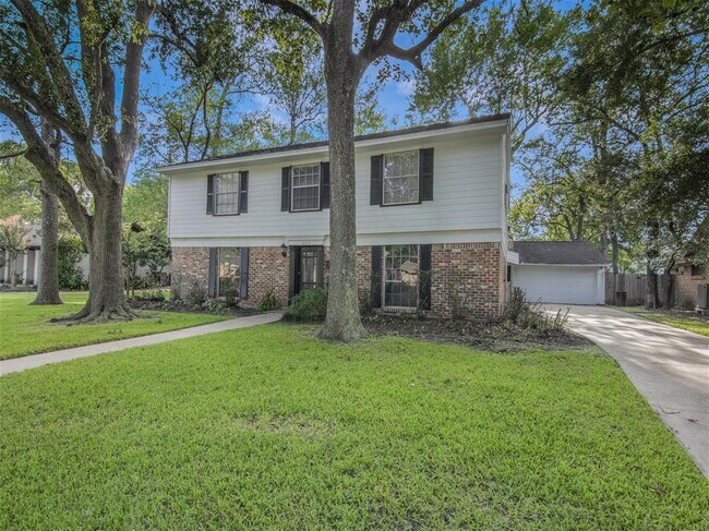 Building Photo - 18510 Point Lookout Dr