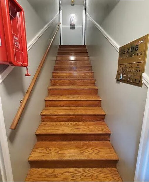 Foto del edificio - 3208 Ellwood Ave