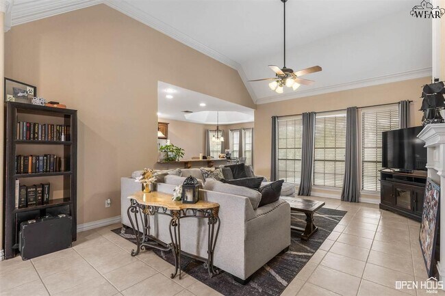Foto del edificio - 4122 Candlewood Cir