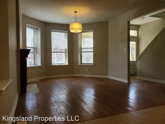 Building Photo - 3867 Botanical Ave