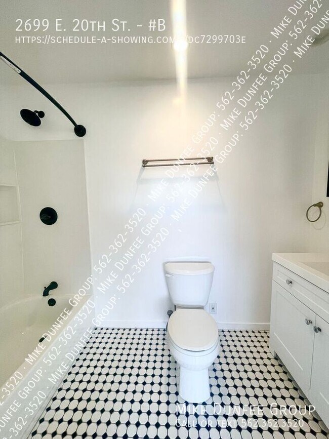 Foto del edificio - 2699 E 20th St