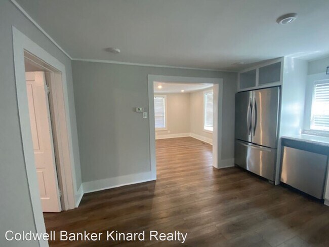 Foto del edificio - 2 br, 1 bath House - 2909 Woodlawn Ave