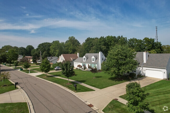 A row of homes on a quiet street in Twinsburg, OH.