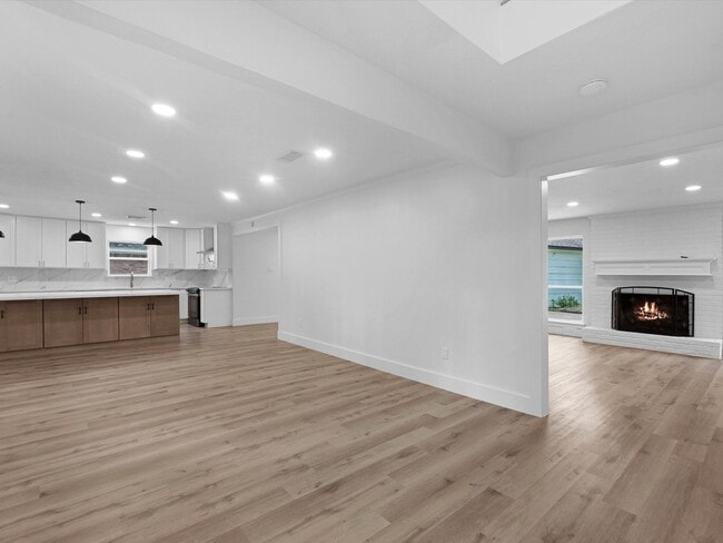 Building Photo - 9414 Stockport Dr
