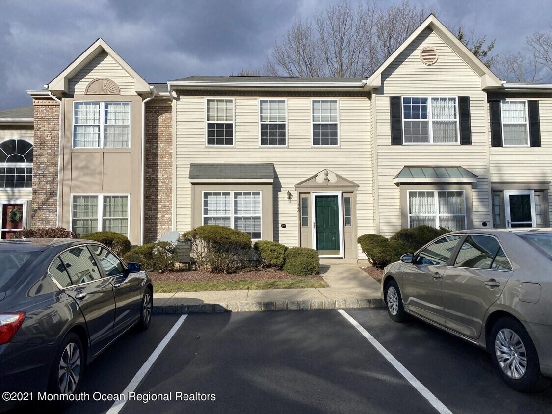 138 Gettysburg Ln, Holmdel, NJ 07733 Townhome Rentals in Holmdel NJ