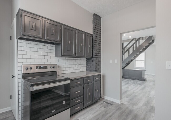 Building Photo - 1141 N 29th St