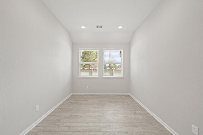 Foto del edificio - 10098 Black Maple Dr