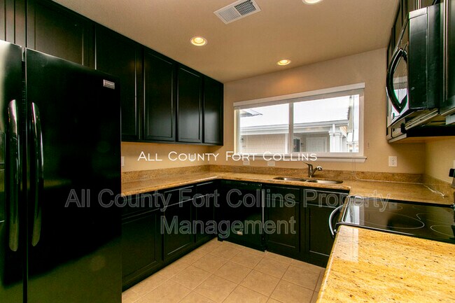 Building Photo - 4835 Hahns Peak Dr