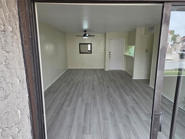 Foto del edificio - 3025 Walnut Bend Ln