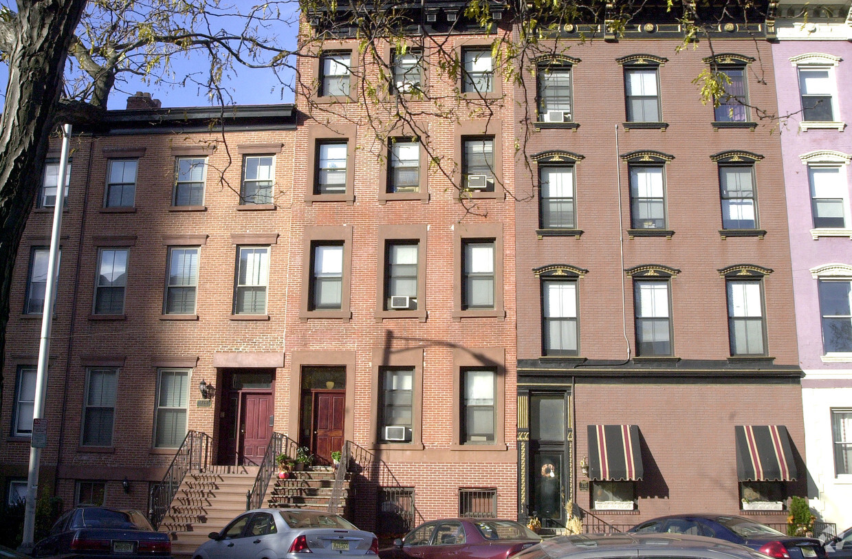 Foto del edificio - 330 Hudson St