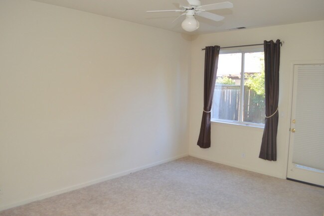 Building Photo - 325 Mission Serra Terrace