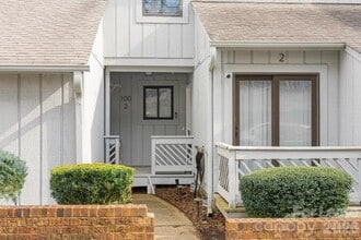 Building Photo - 100 Willow Run Dr