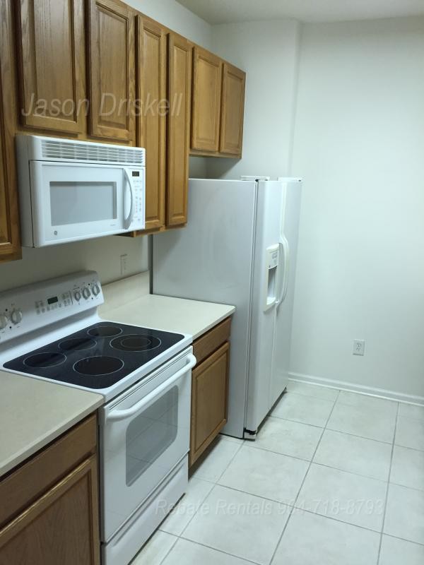 7801 Point Meadows Dr Unit 83061, Jacksonville, FL 32256 Condo for