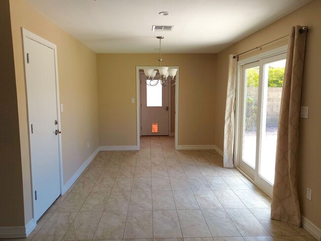 Building Photo - COMING SOON...RECENT REMODEL IN AHWATUKEE!