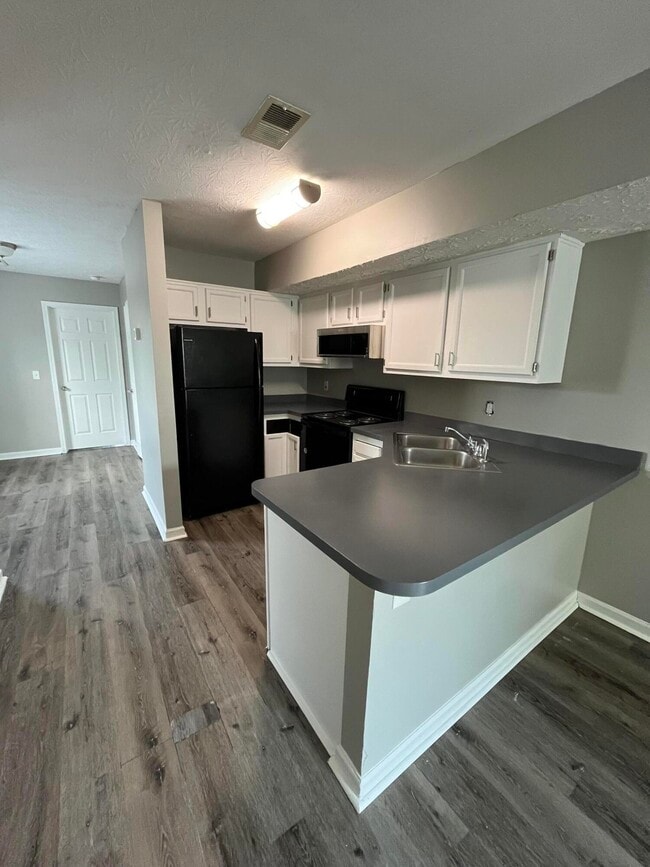 Building Photo - 234 Mousas Way