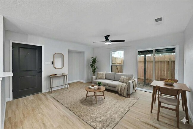 Foto del edificio - 9803 Aberdeen Way