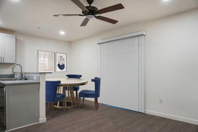 Dining Area - 824 Nord Ave