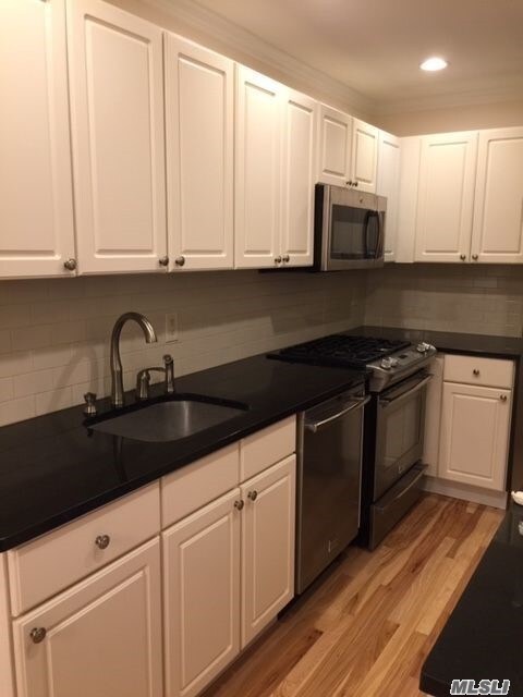 Building Photo - 247 Windward Dr