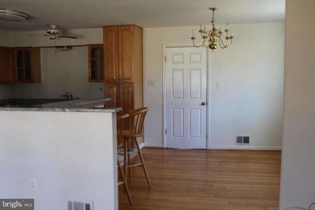 Building Photo - 6433 Downing Ct