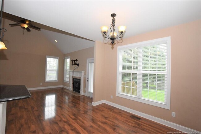 Building Photo - 276 Wynngate Dr