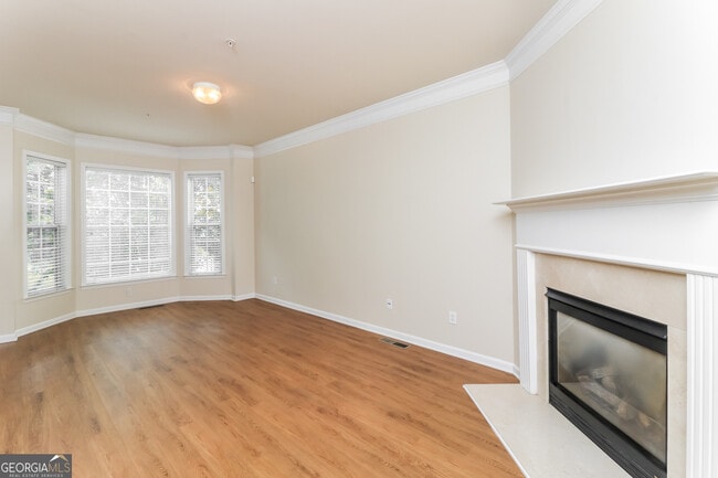 Building Photo - 1711 Highlands View Dr