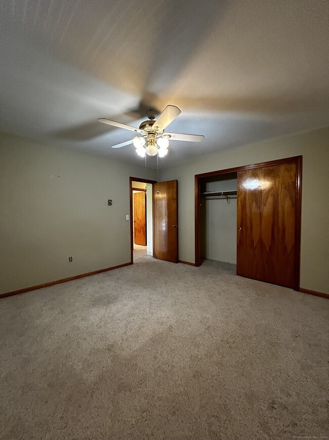 Building Photo - 463 Pierpont Rd