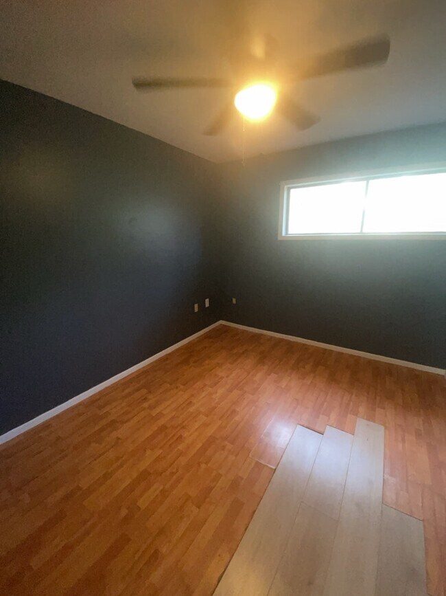 Building Photo - 2694 Woodside Dr