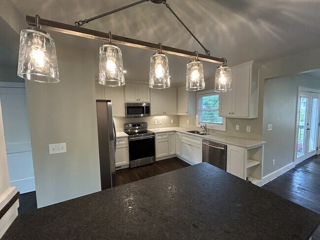 Foto del edificio - 1931 Stevens Dr NE