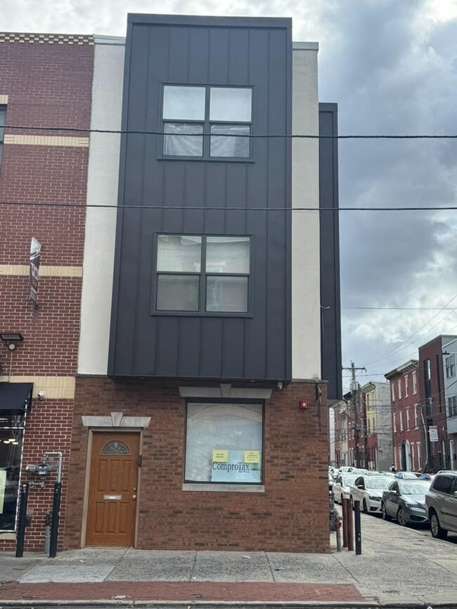 Building Photo - 1618 Cecil B. Moore Ave