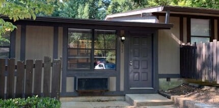 Building Photo - 3705 Adkisson Dr NW