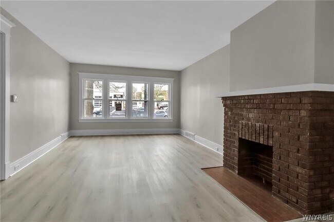 Foto del edificio - 2514 Delaware Ave